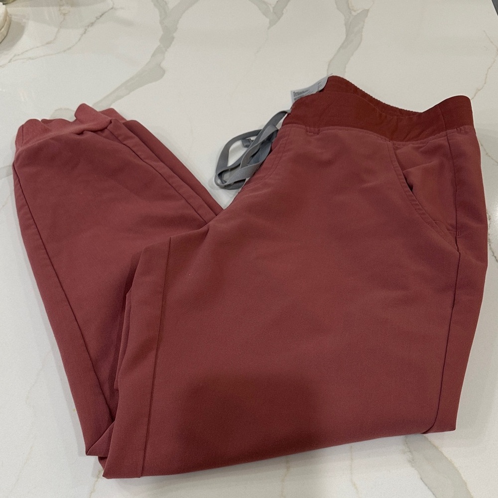 Figs Women's Maroon Top and  Joggers with Gray Drawstring
